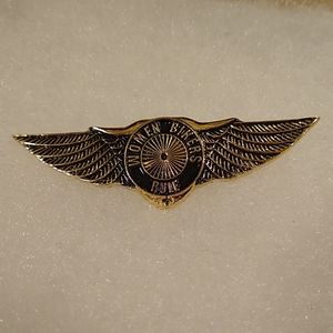 😎🥰 women bikers rule pin vintage